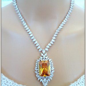 18 K WHITE OVER GLOMURES YELLOW CITRINE NECKLACE